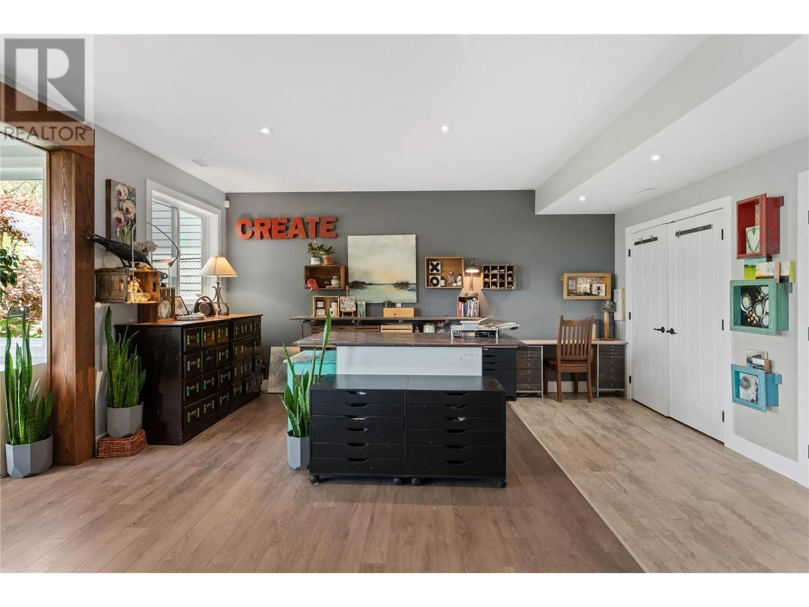 302 Upper Canyon Drive