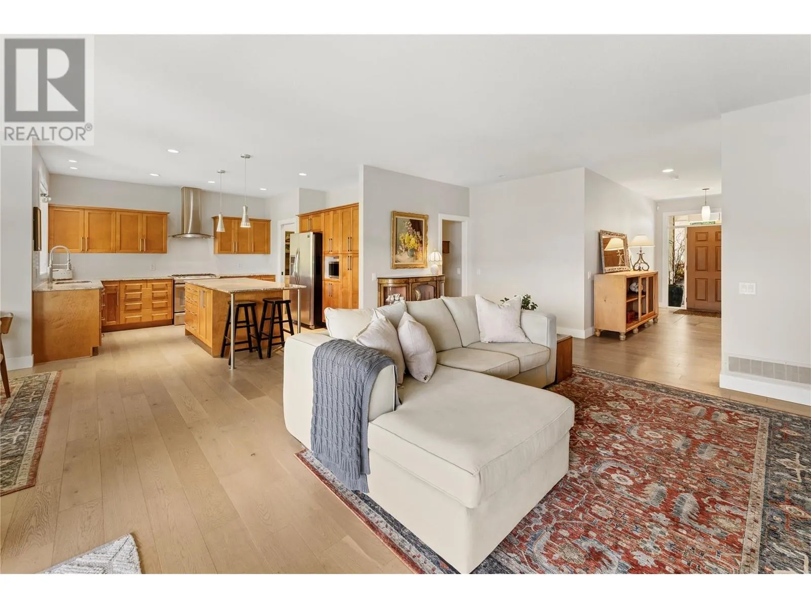 302 Upper Canyon Drive