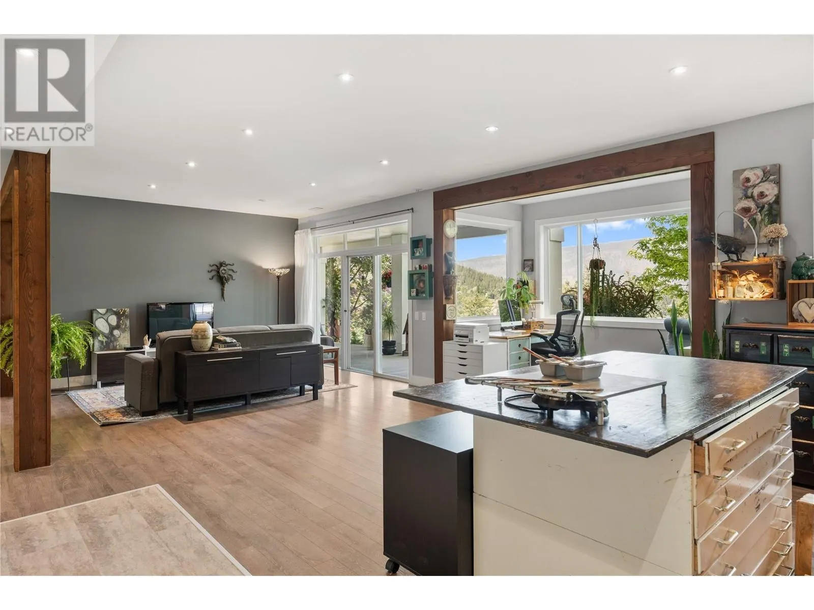 302 Upper Canyon Drive