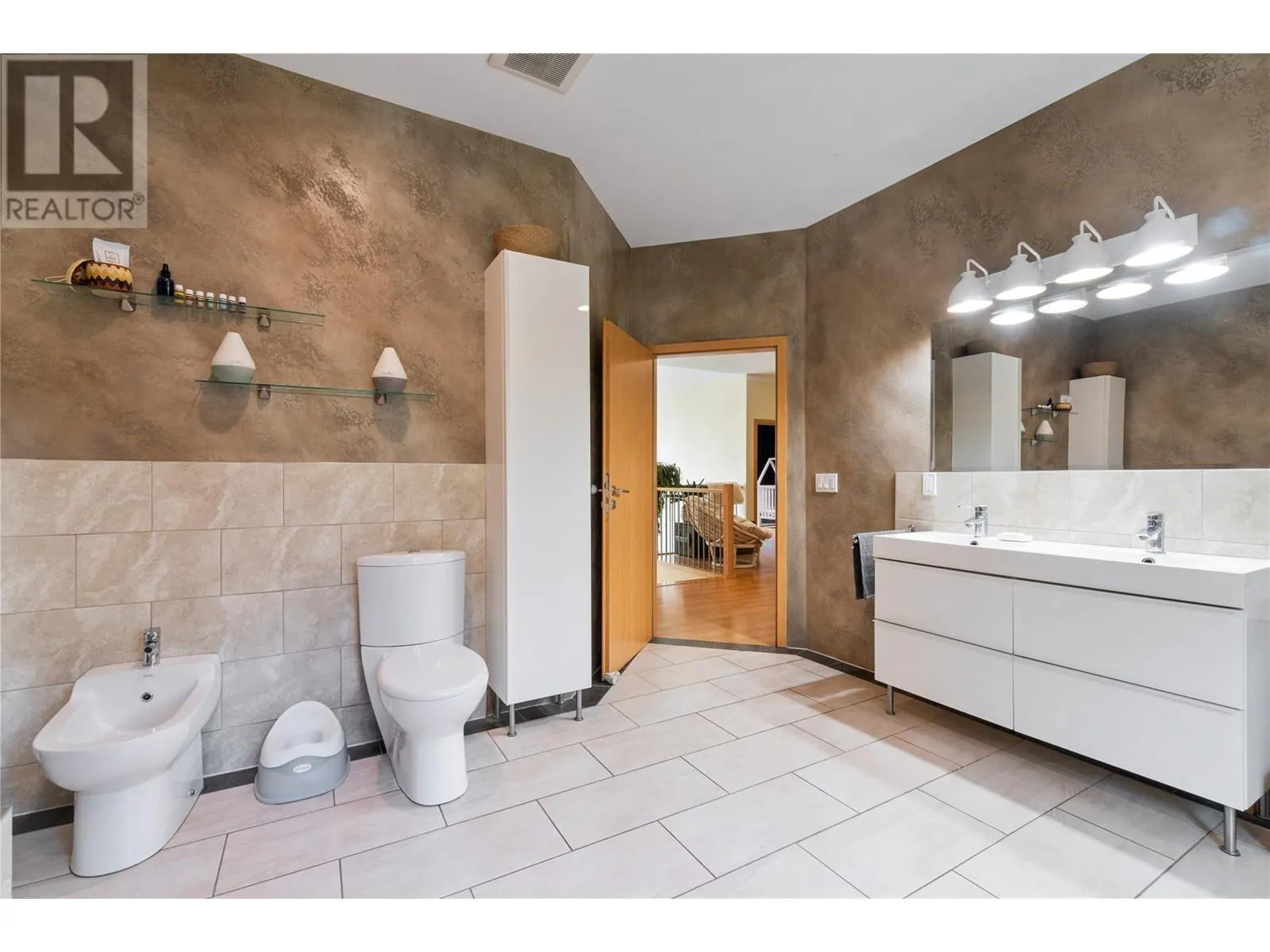 1534 Recline Ridge Road