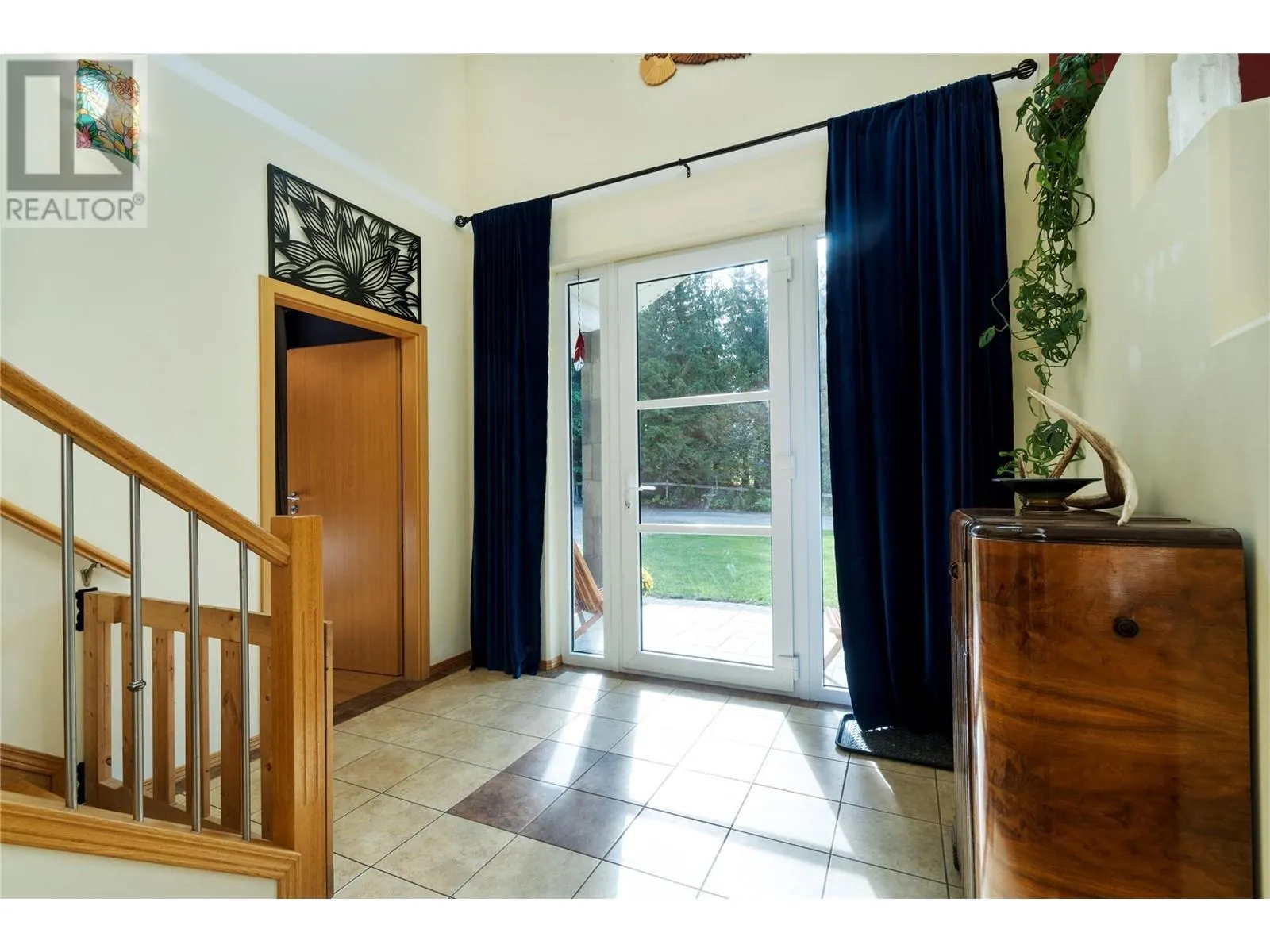1534 Recline Ridge Road