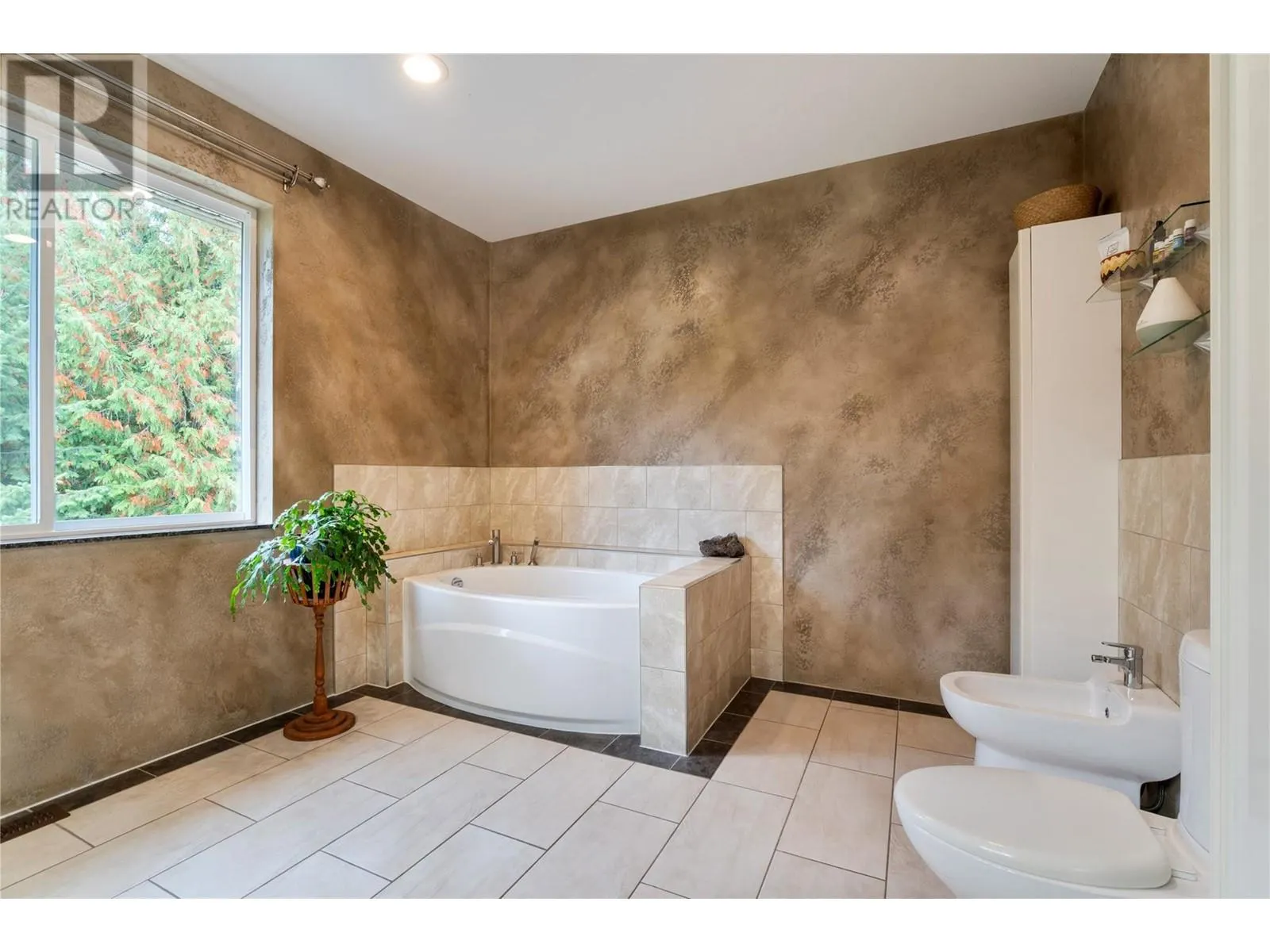 1534 Recline Ridge Road