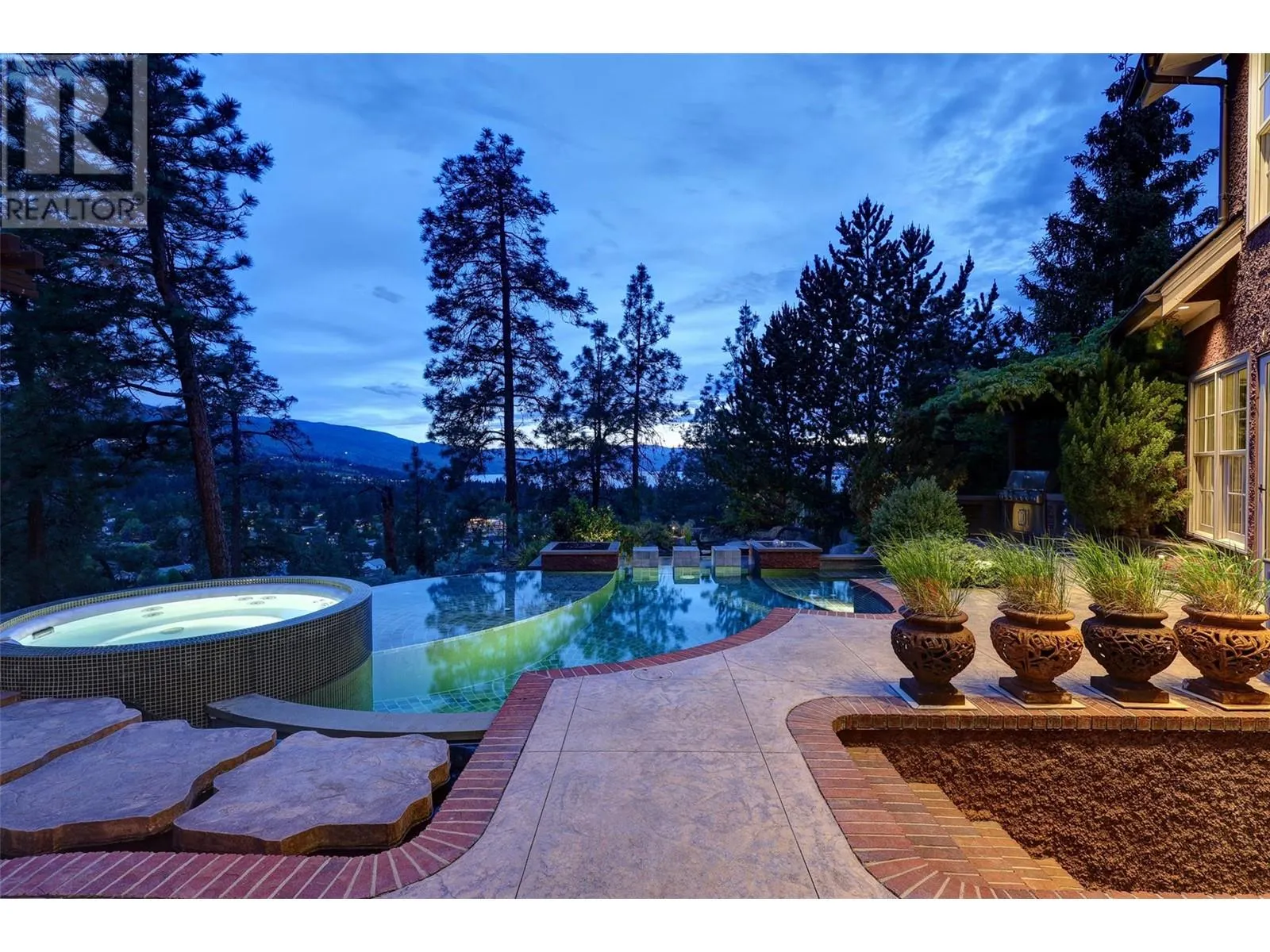 965 Westpoint Drive