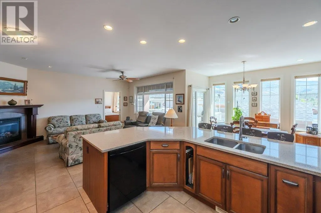 6905 MOUNTAINVIEW Drive