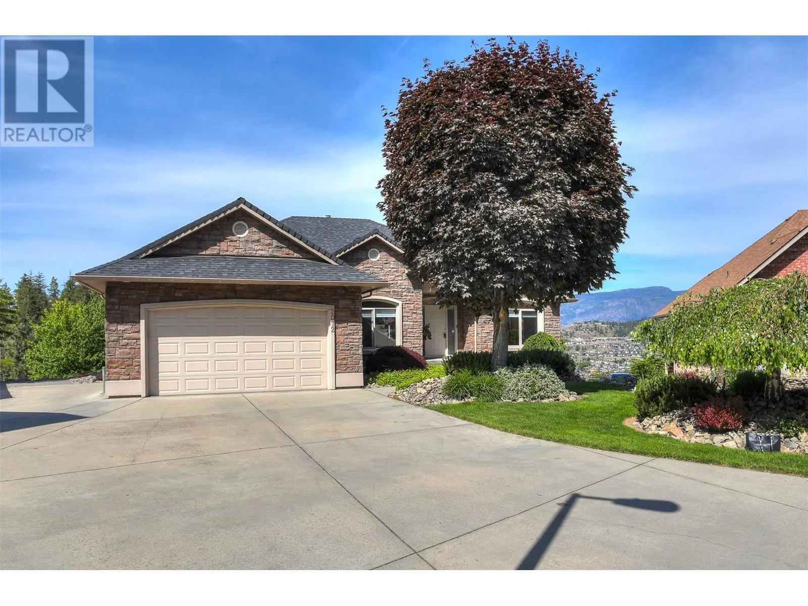 2072 Lillooet Court