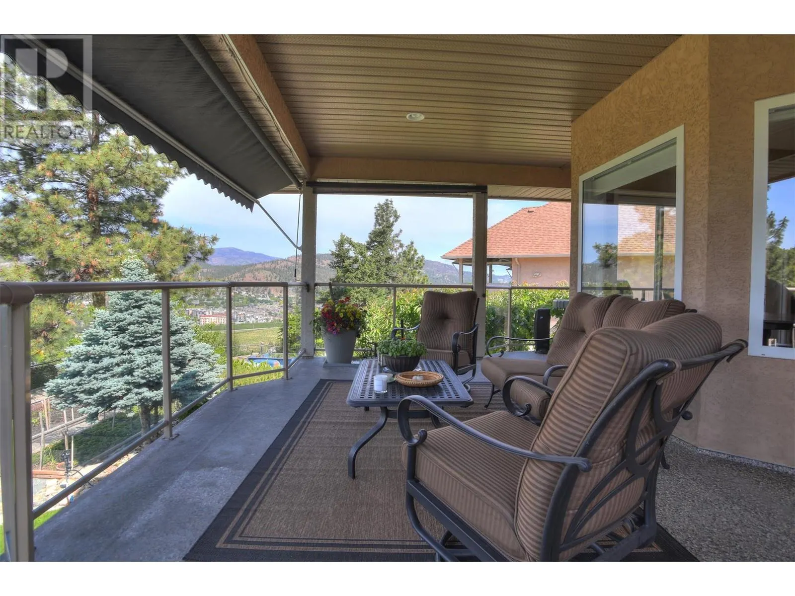 2072 Lillooet Court