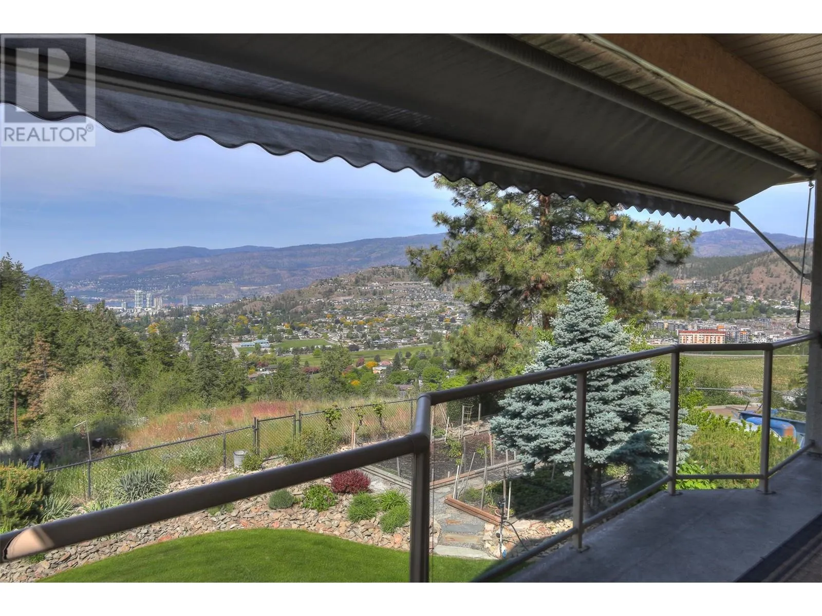 2072 Lillooet Court