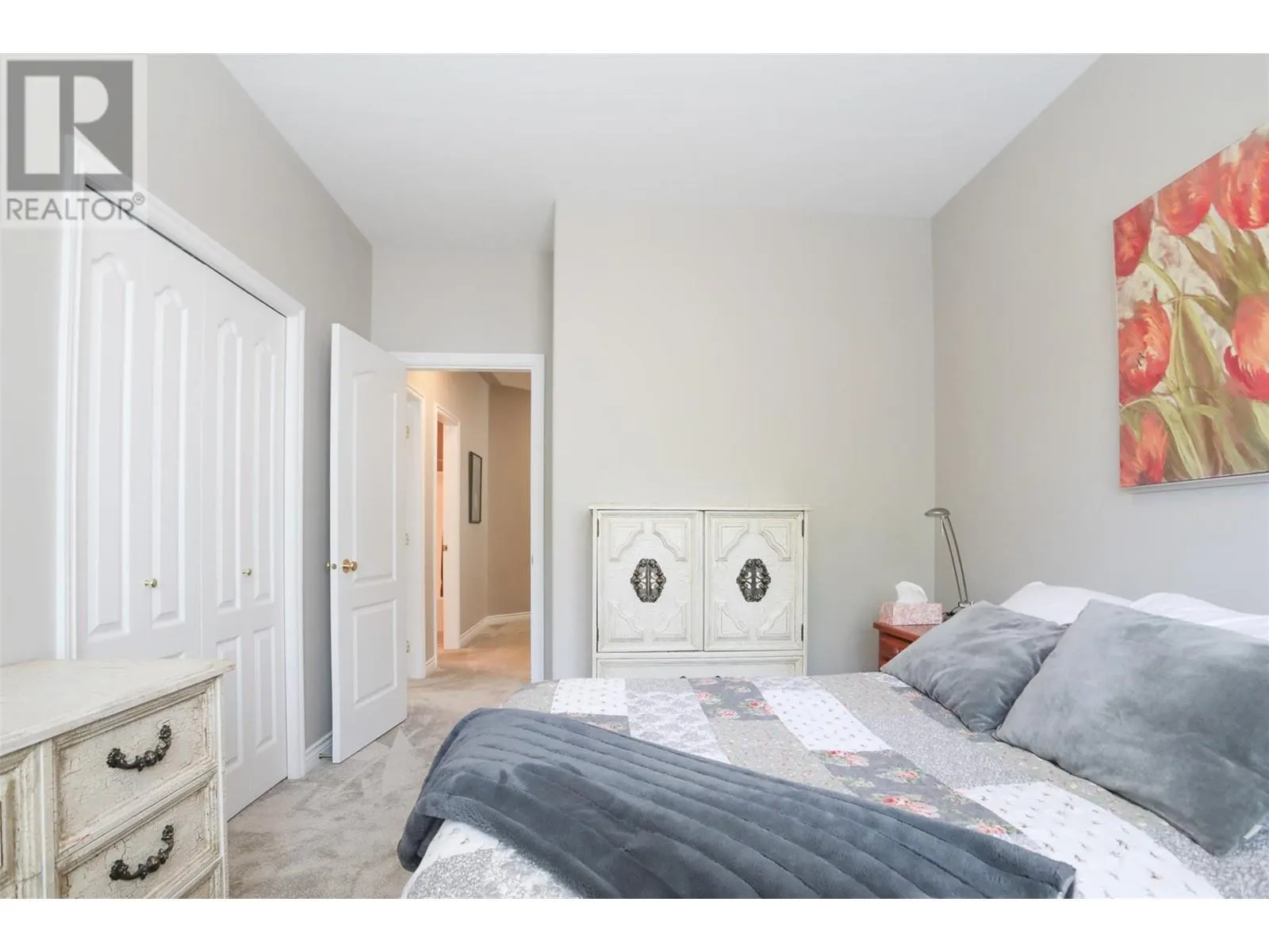 2072 Lillooet Court