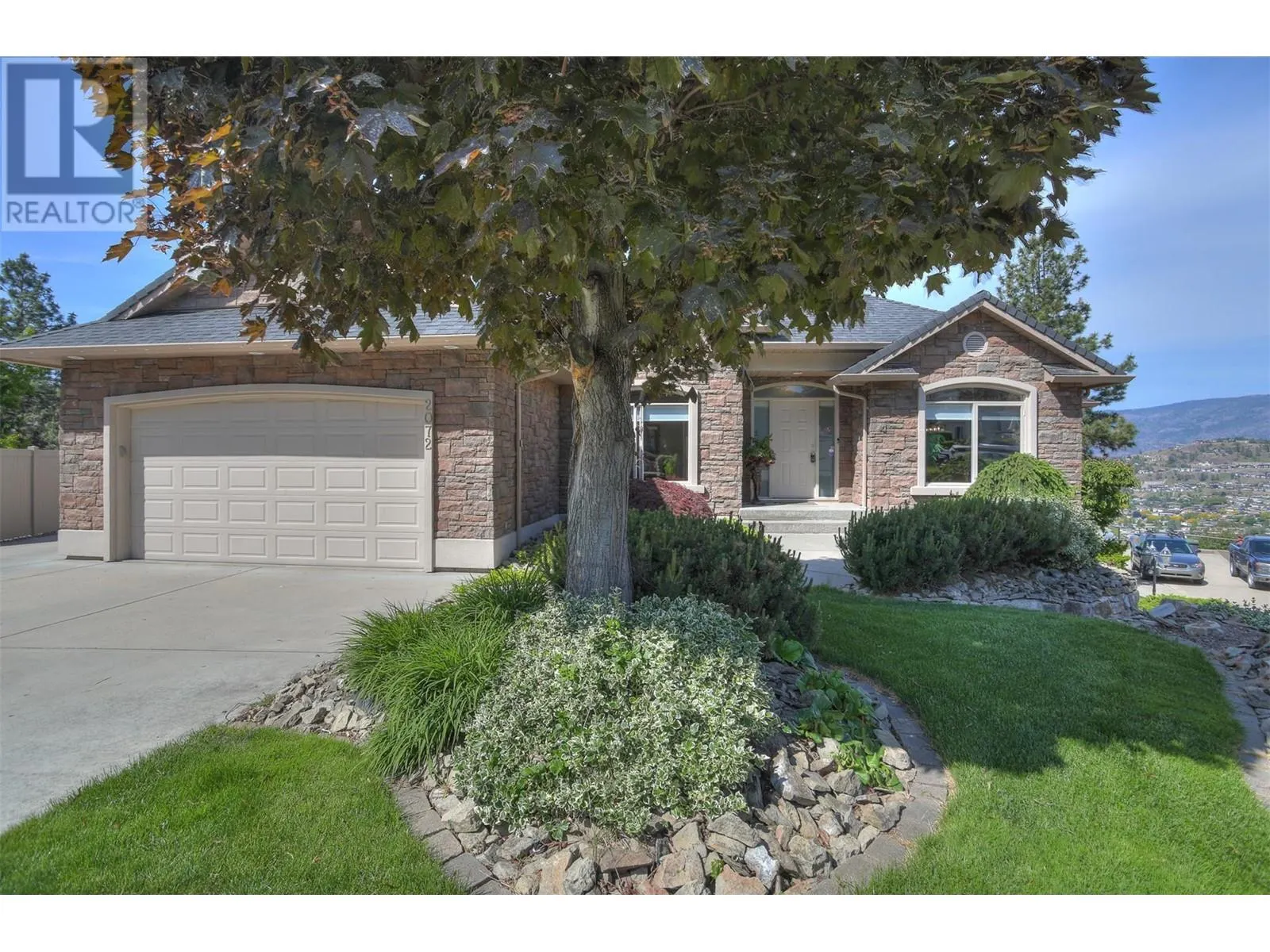 2072 Lillooet Court