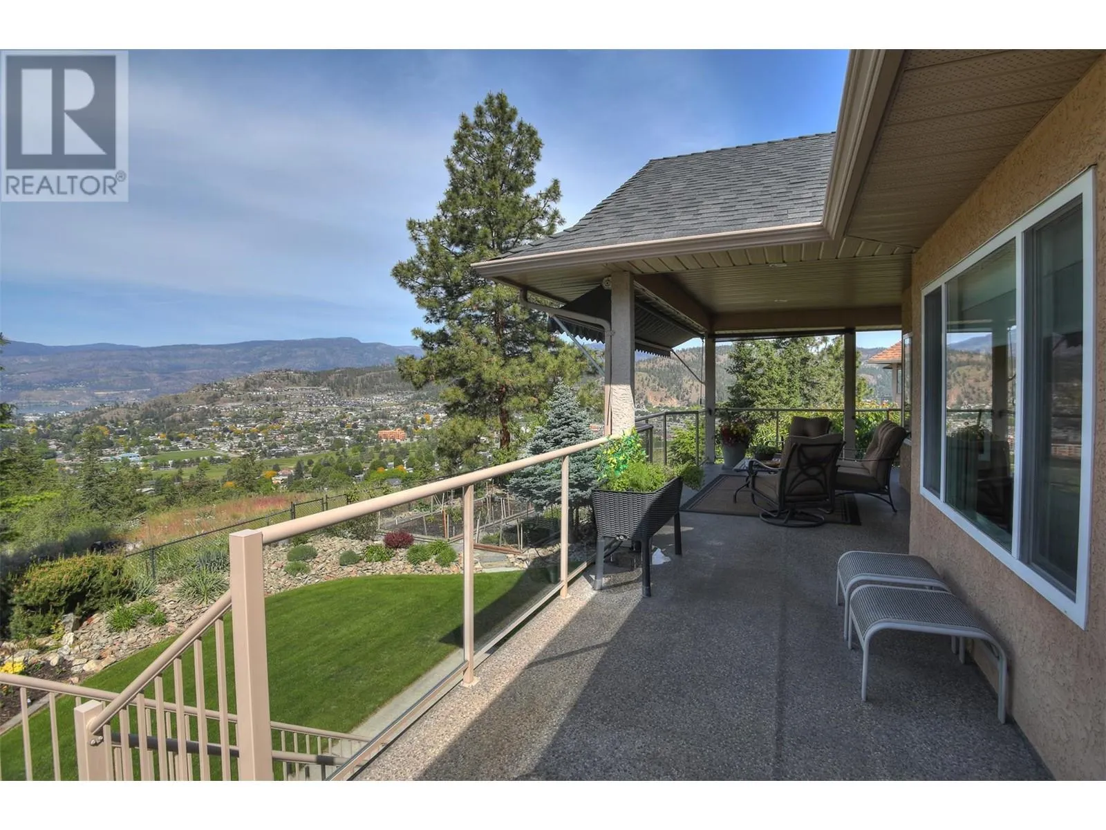 2072 Lillooet Court