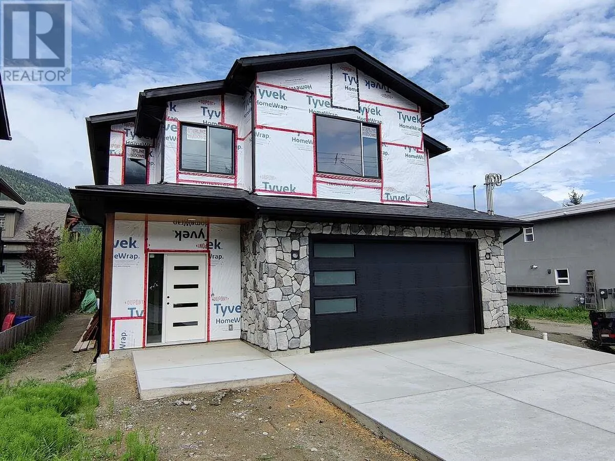 1906 Silver King Road