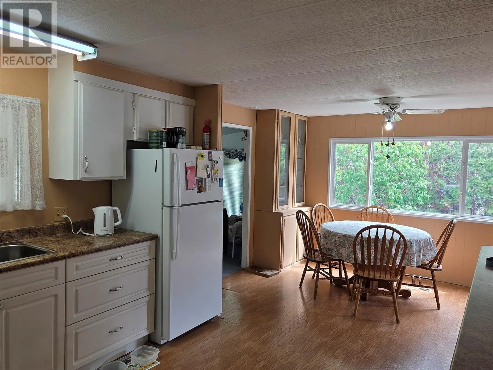 405 Vandelinde Drive
