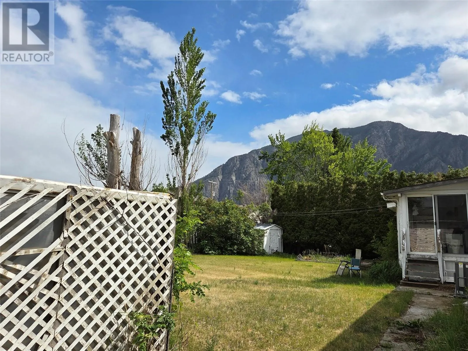 405 Vandelinde Drive