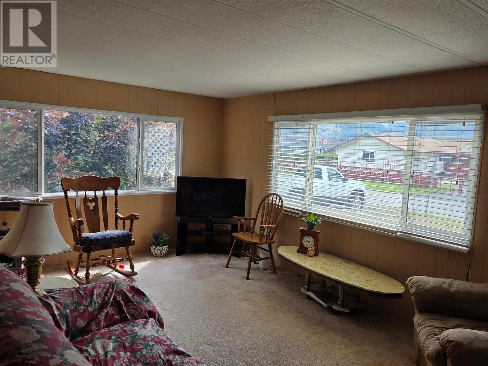 405 Vandelinde Drive