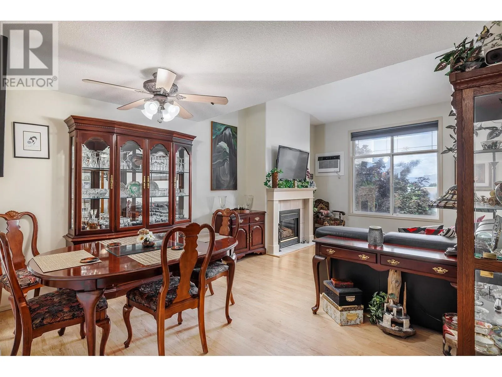 555 Houghton Road Unit# 307