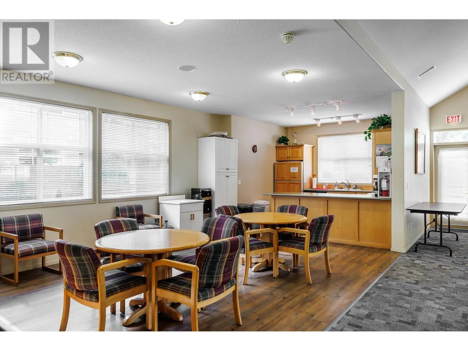 555 Houghton Road Unit# 307