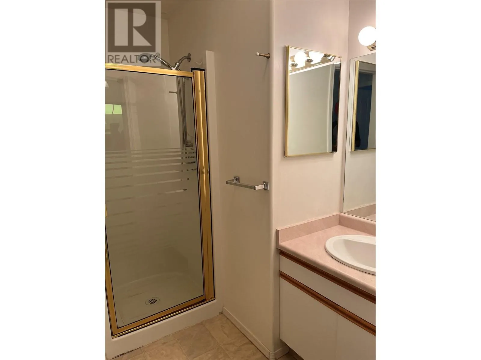 2210 Columbia Avenue Unit# 25
