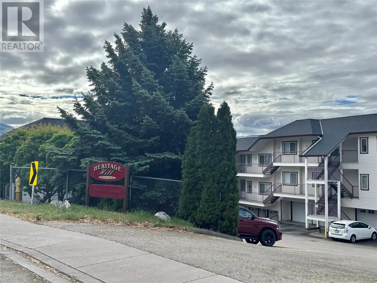 4800 Heritage Drive Unit# 13