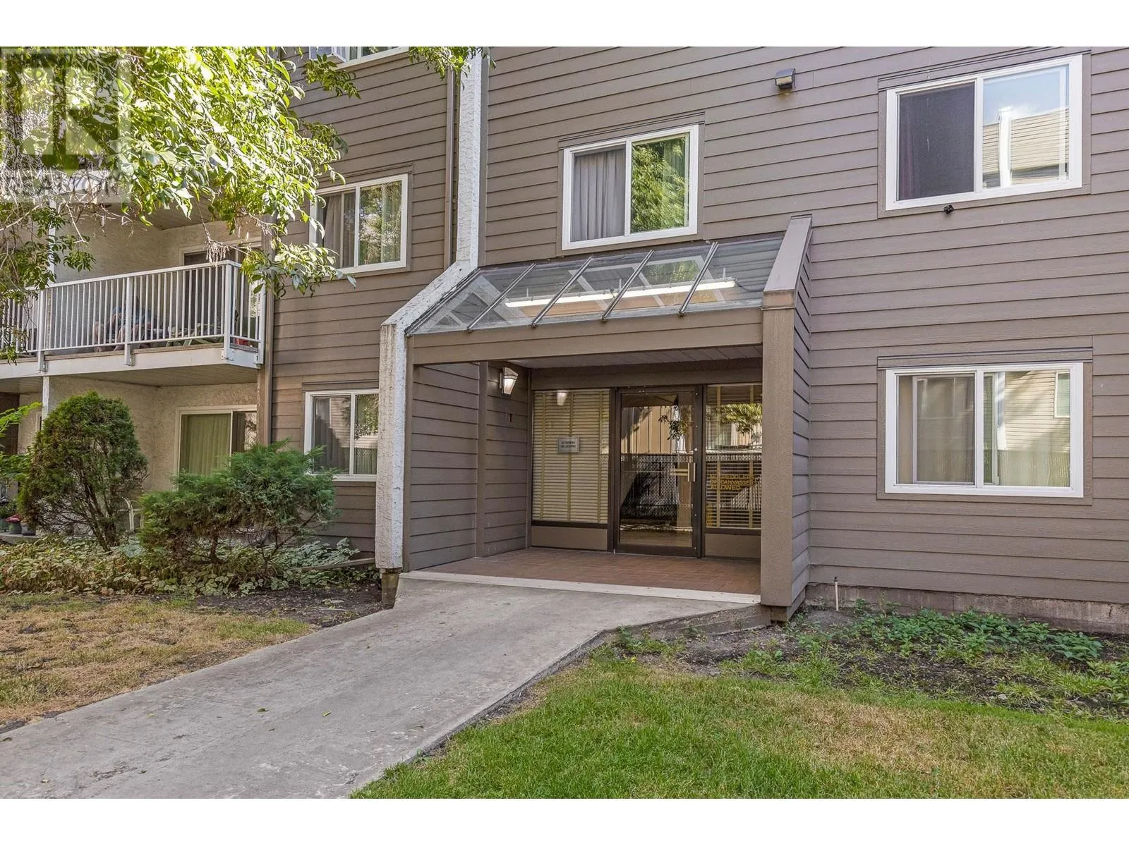 395 Franklyn Road Unit# 304