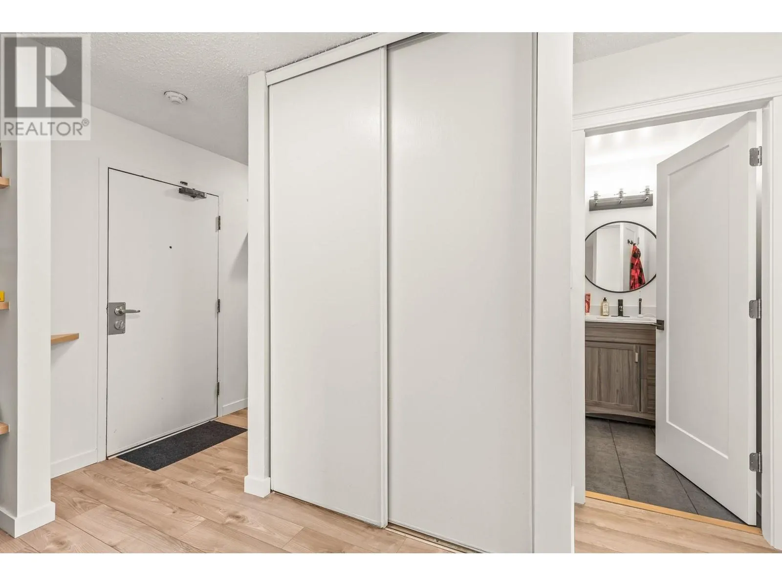 395 Franklyn Road Unit# 304