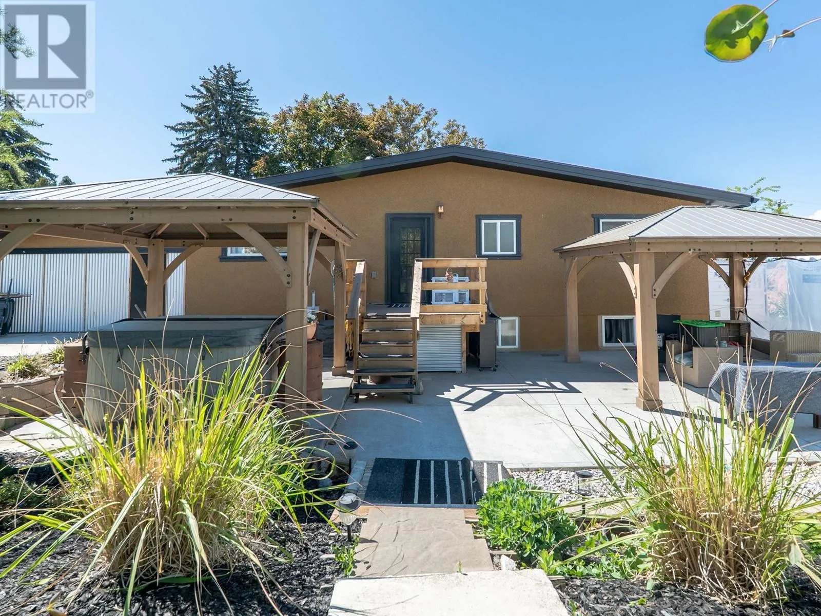 858 Douglas Road