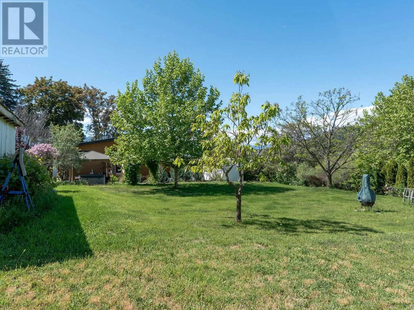 858 Douglas Road