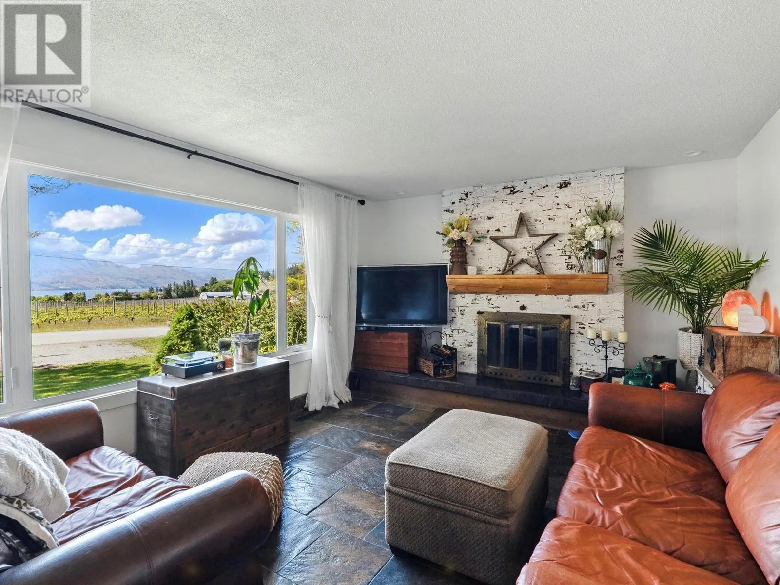 858 Douglas Road