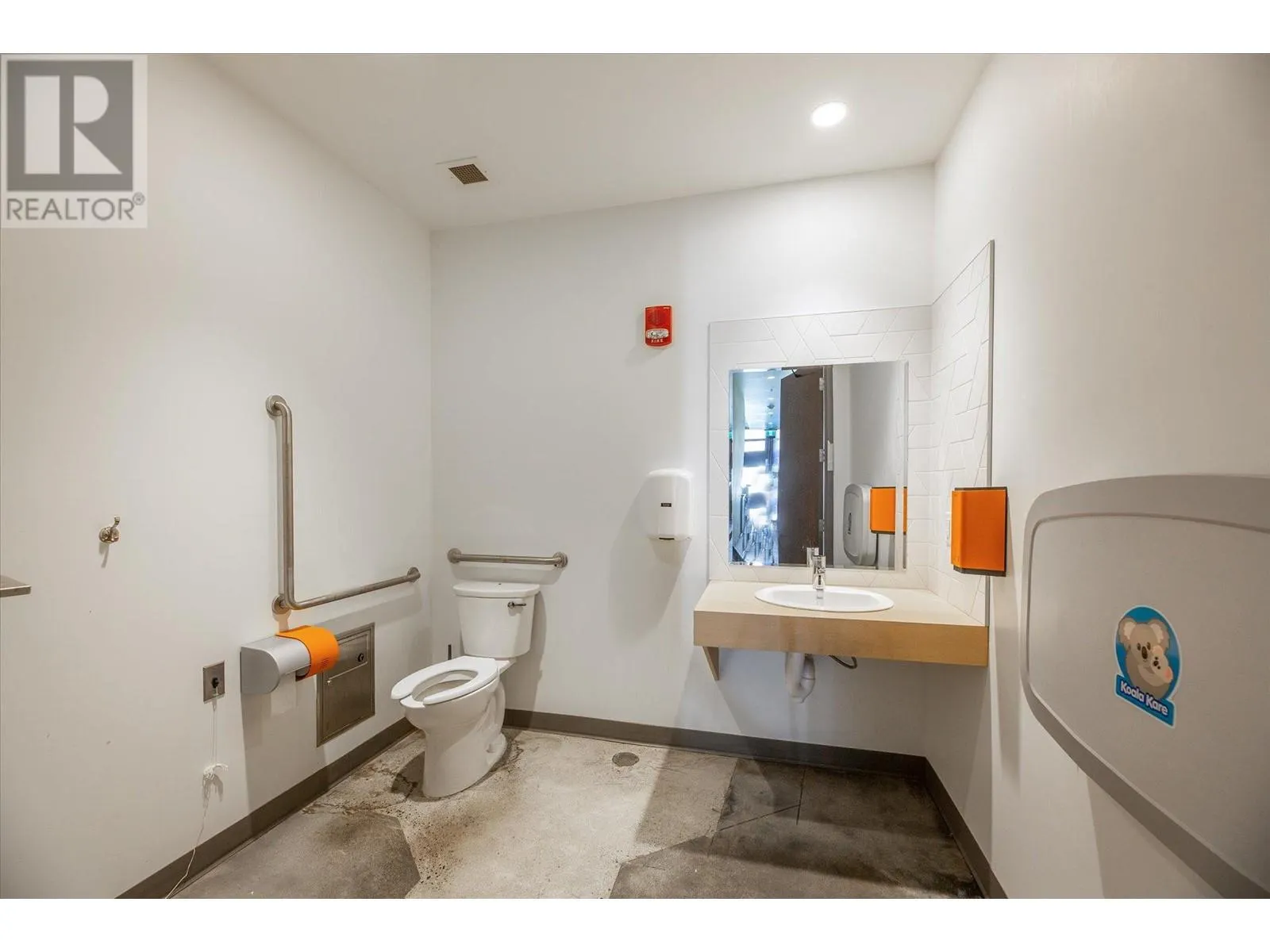 3477 Lakeshore Road Unit# C/O - 104