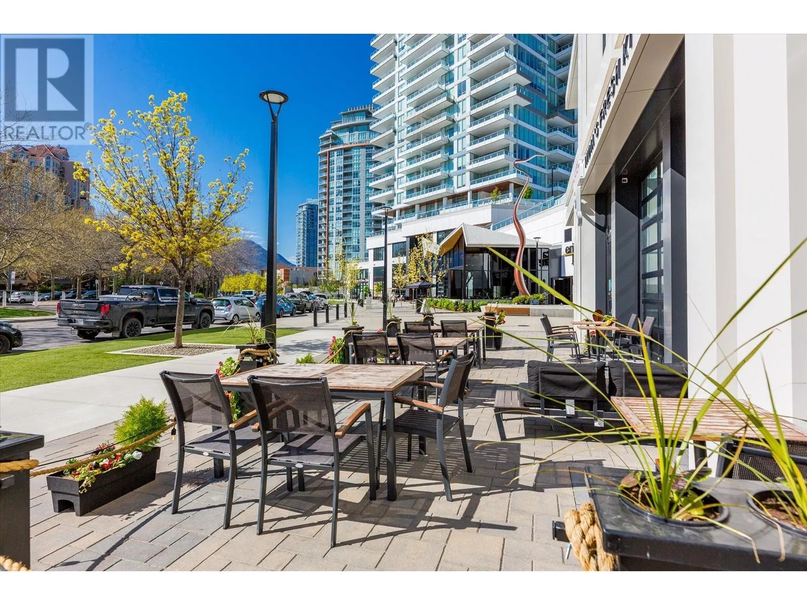3477 Lakeshore Road Unit# C/O - 104