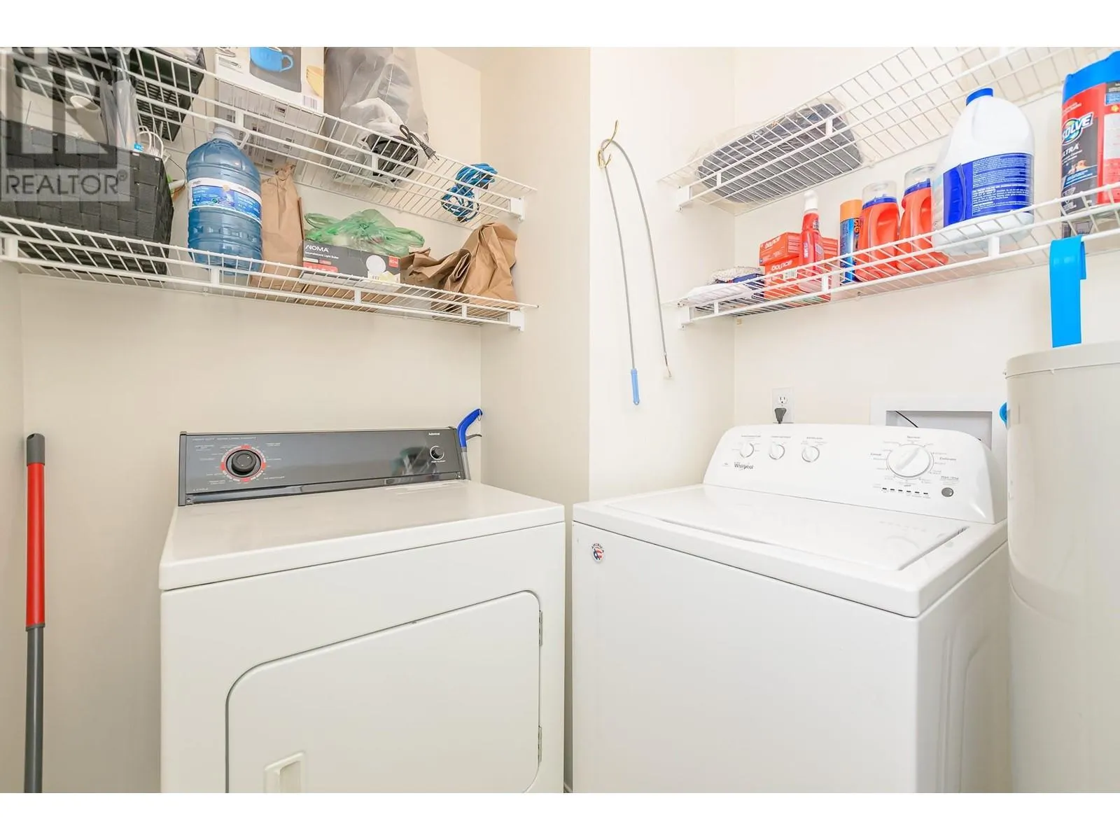 211 Kildonan Avenue Unit# 214