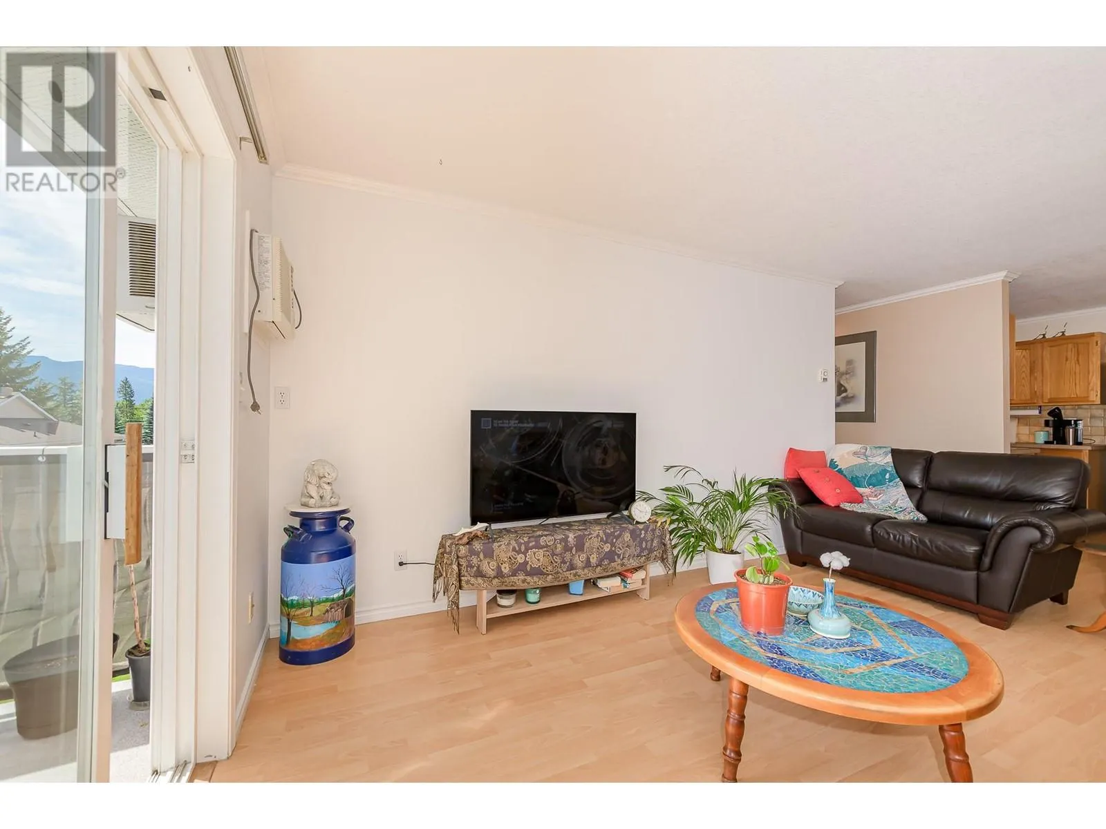 211 Kildonan Avenue Unit# 214