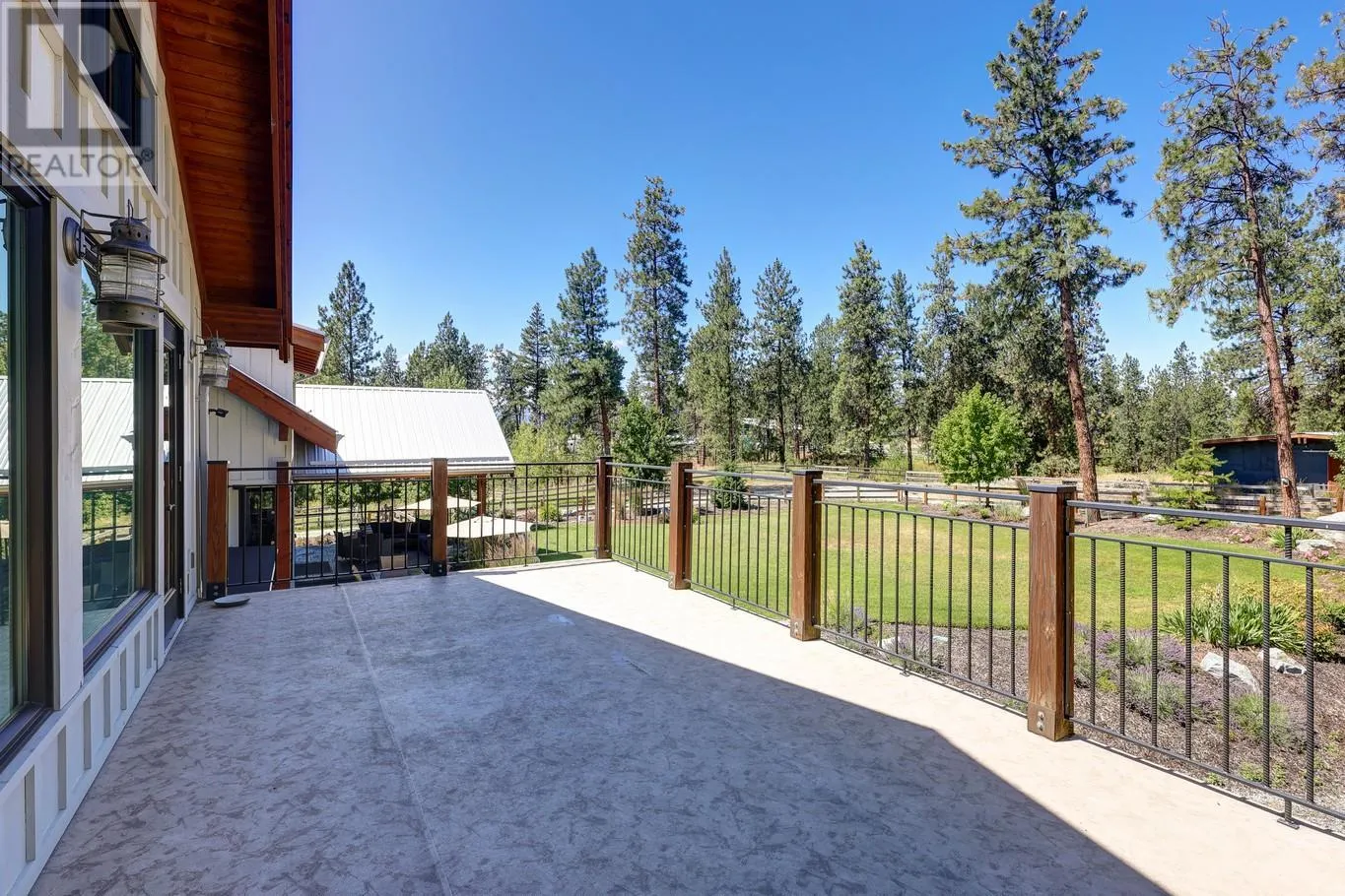 2150 Saucier Road