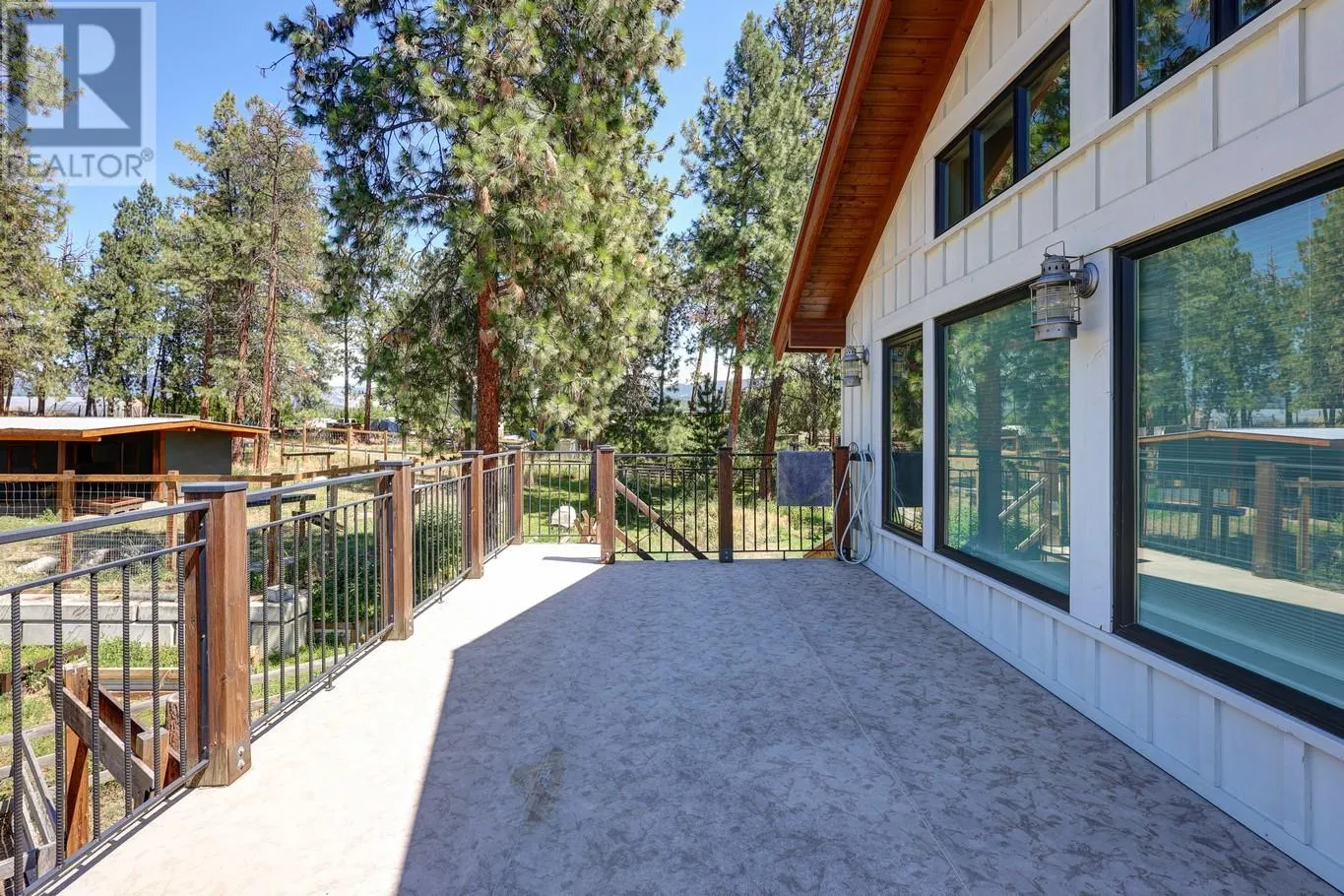 2150 Saucier Road