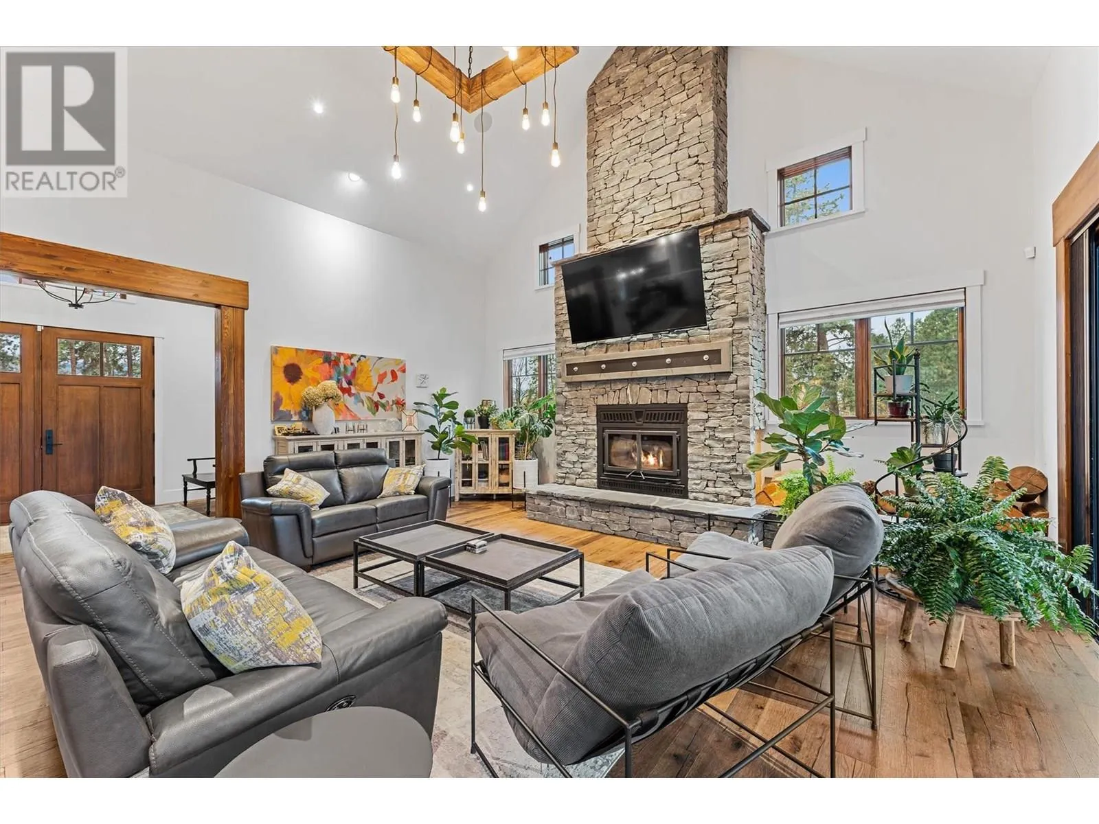 2150 Saucier Road