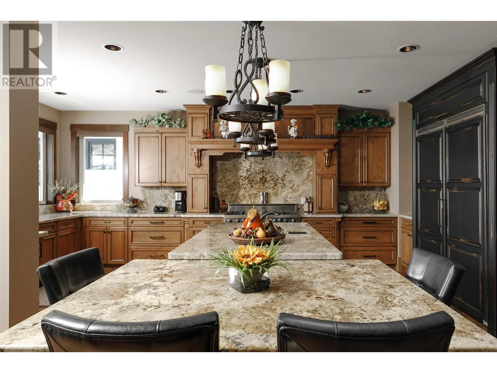 1528 Vineyard Drive