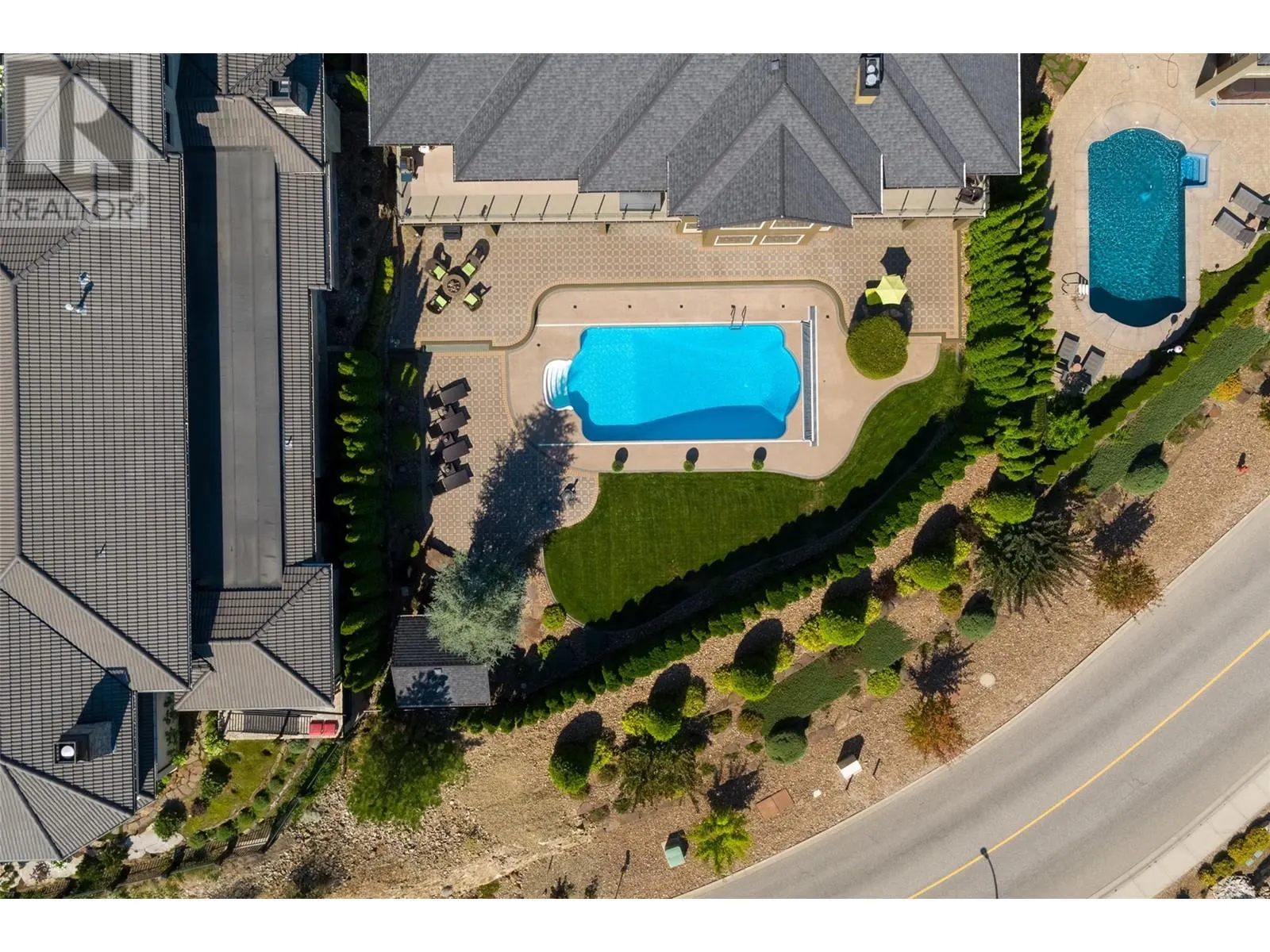 1528 Vineyard Drive