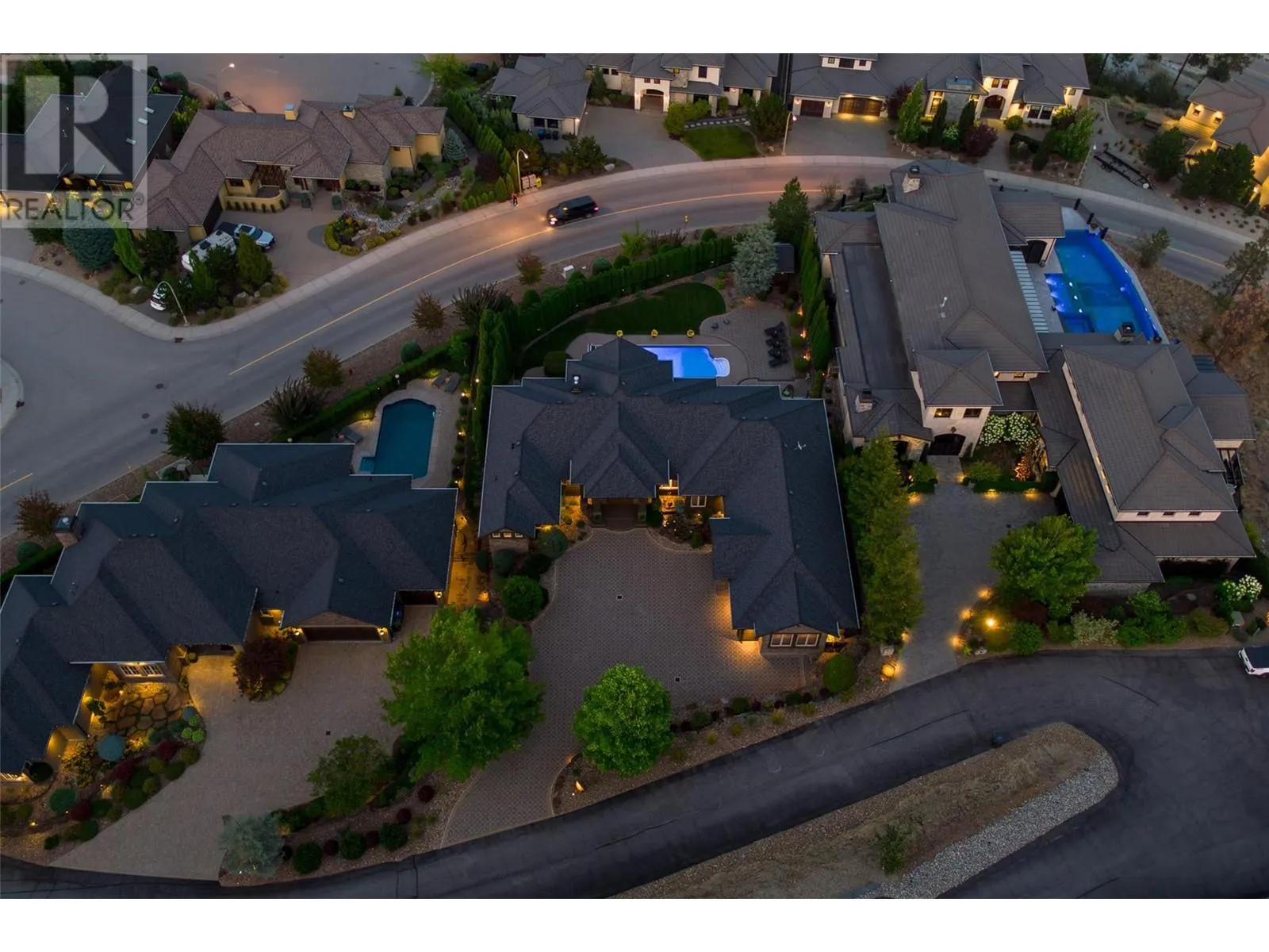1528 Vineyard Drive