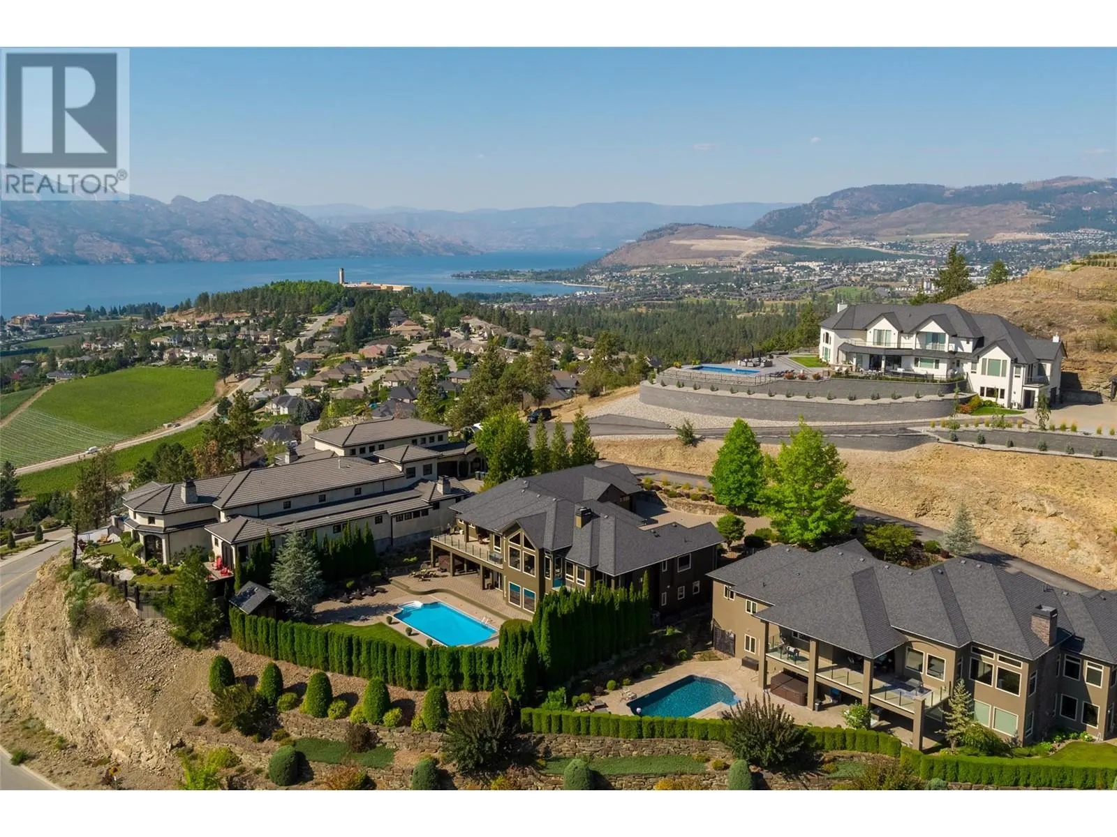 1528 Vineyard Drive