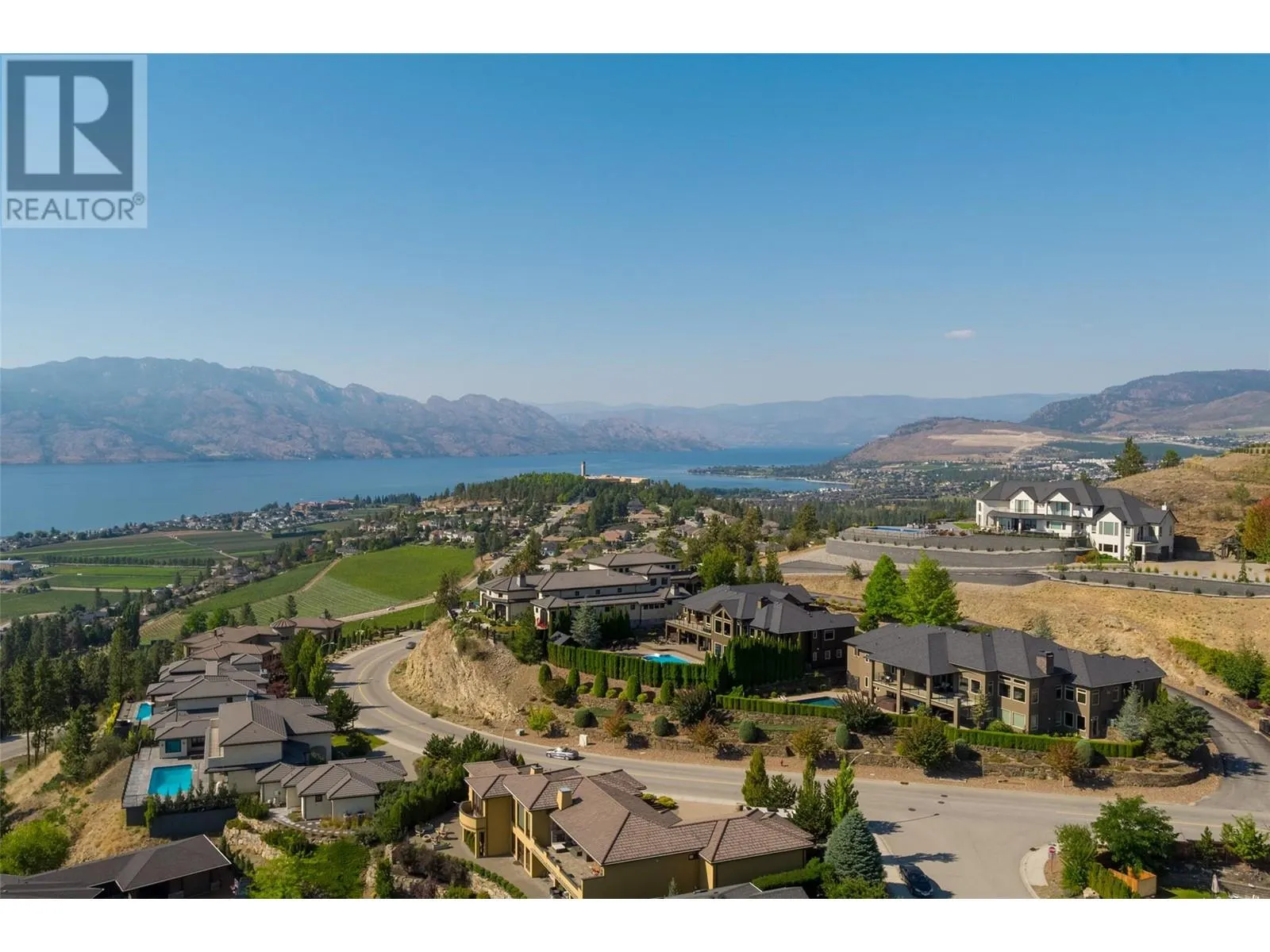 1528 Vineyard Drive