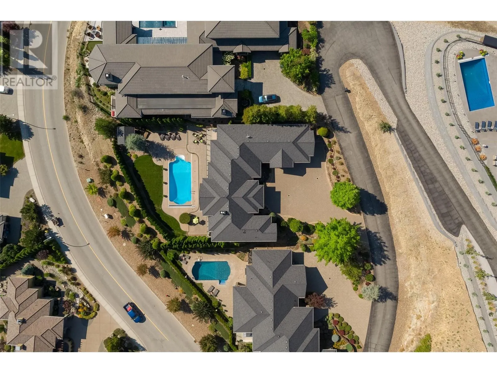 1528 Vineyard Drive
