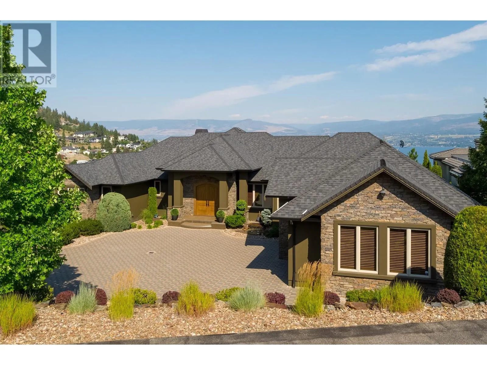1528 Vineyard Drive