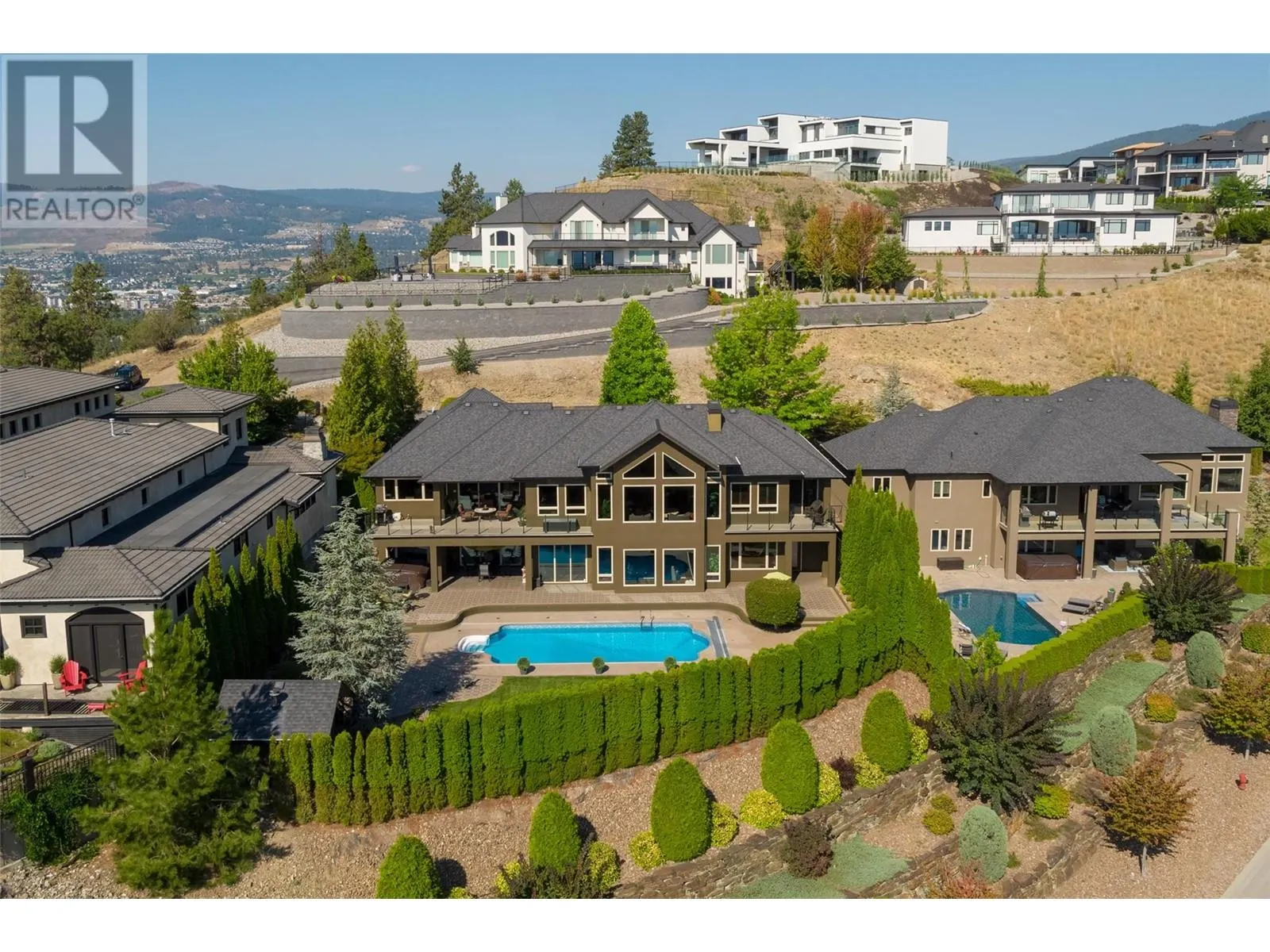 1528 Vineyard Drive