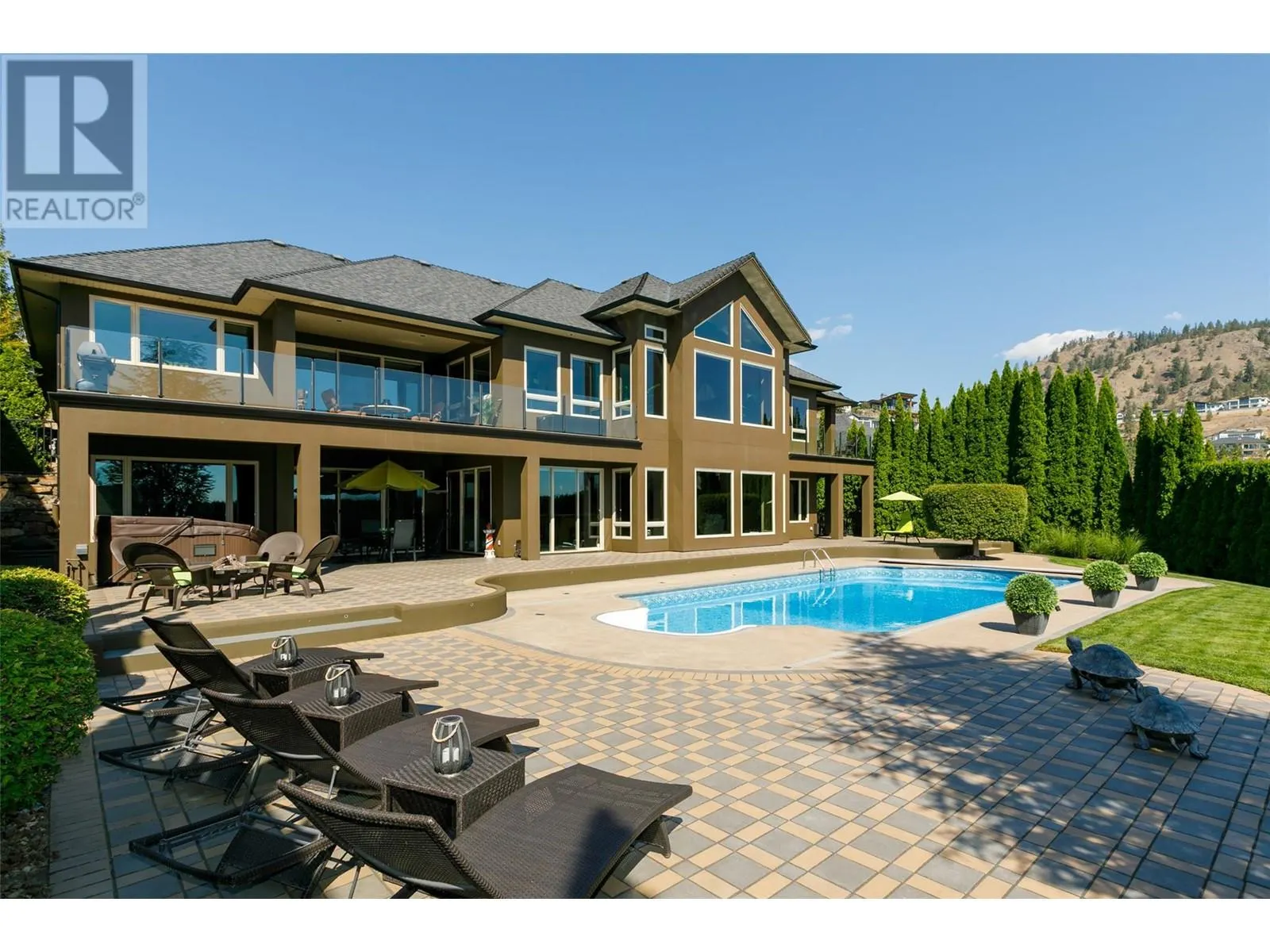 1528 Vineyard Drive