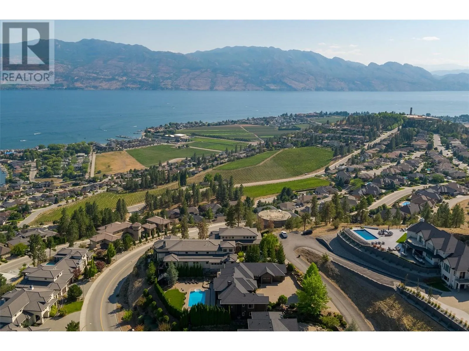 1528 Vineyard Drive