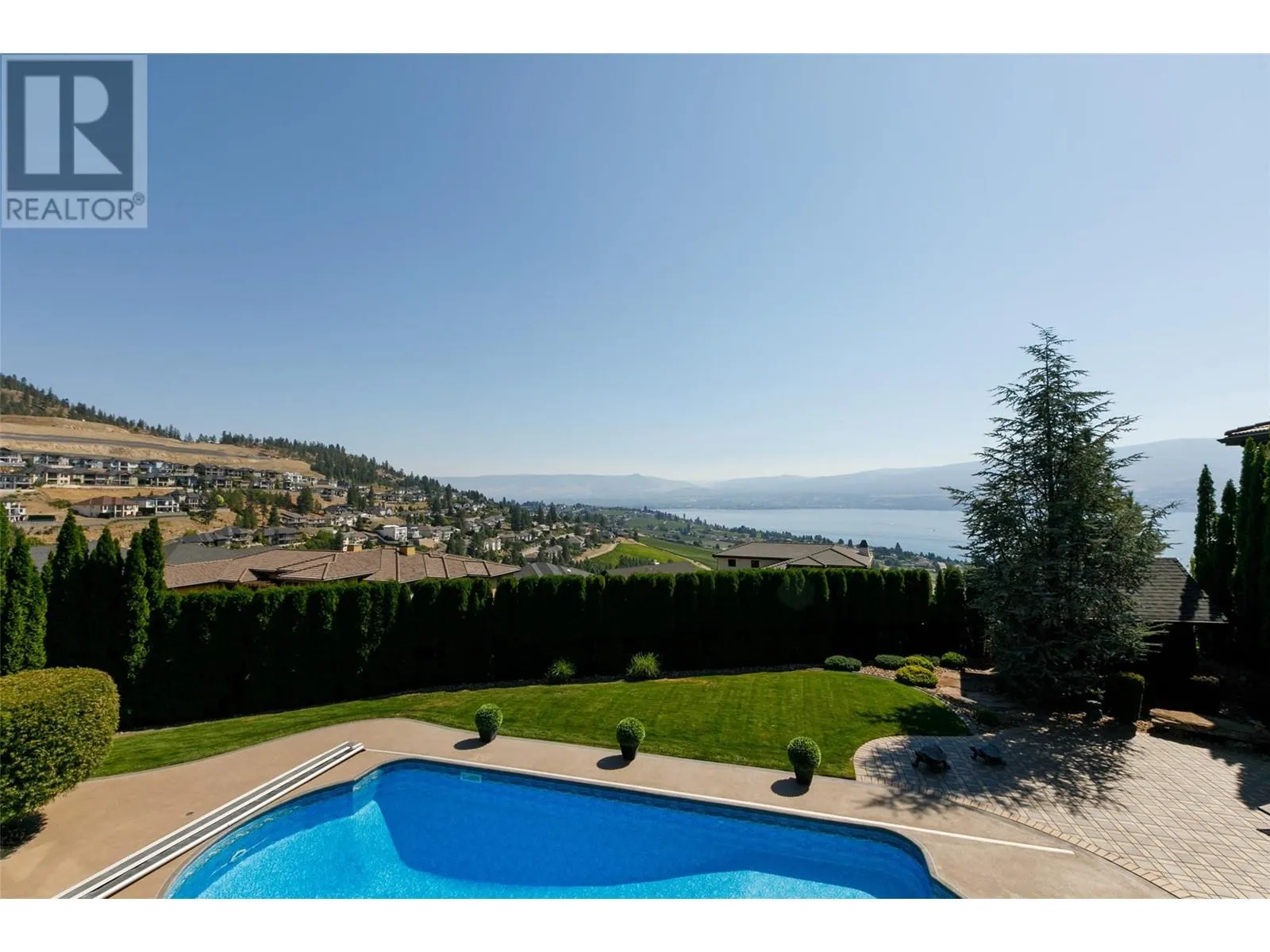 1528 Vineyard Drive