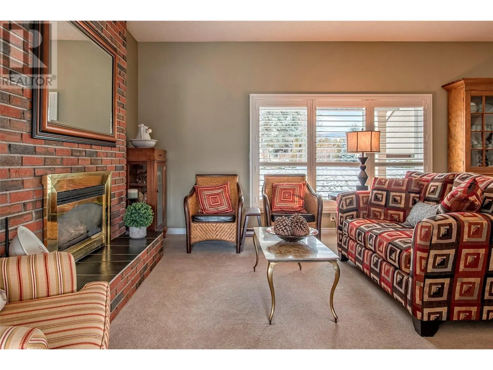 186 Stepping Stones Crescent