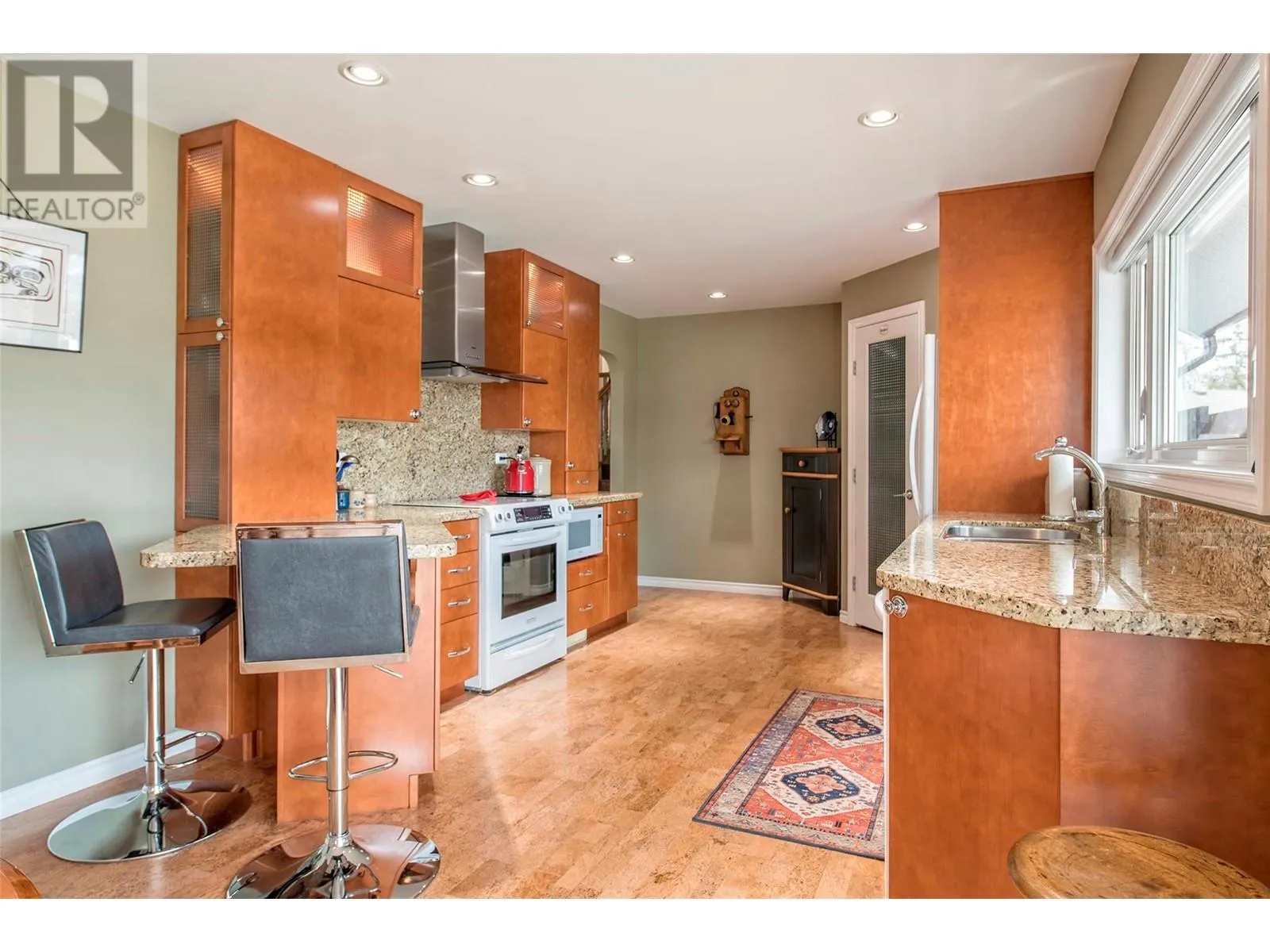186 Stepping Stones Crescent