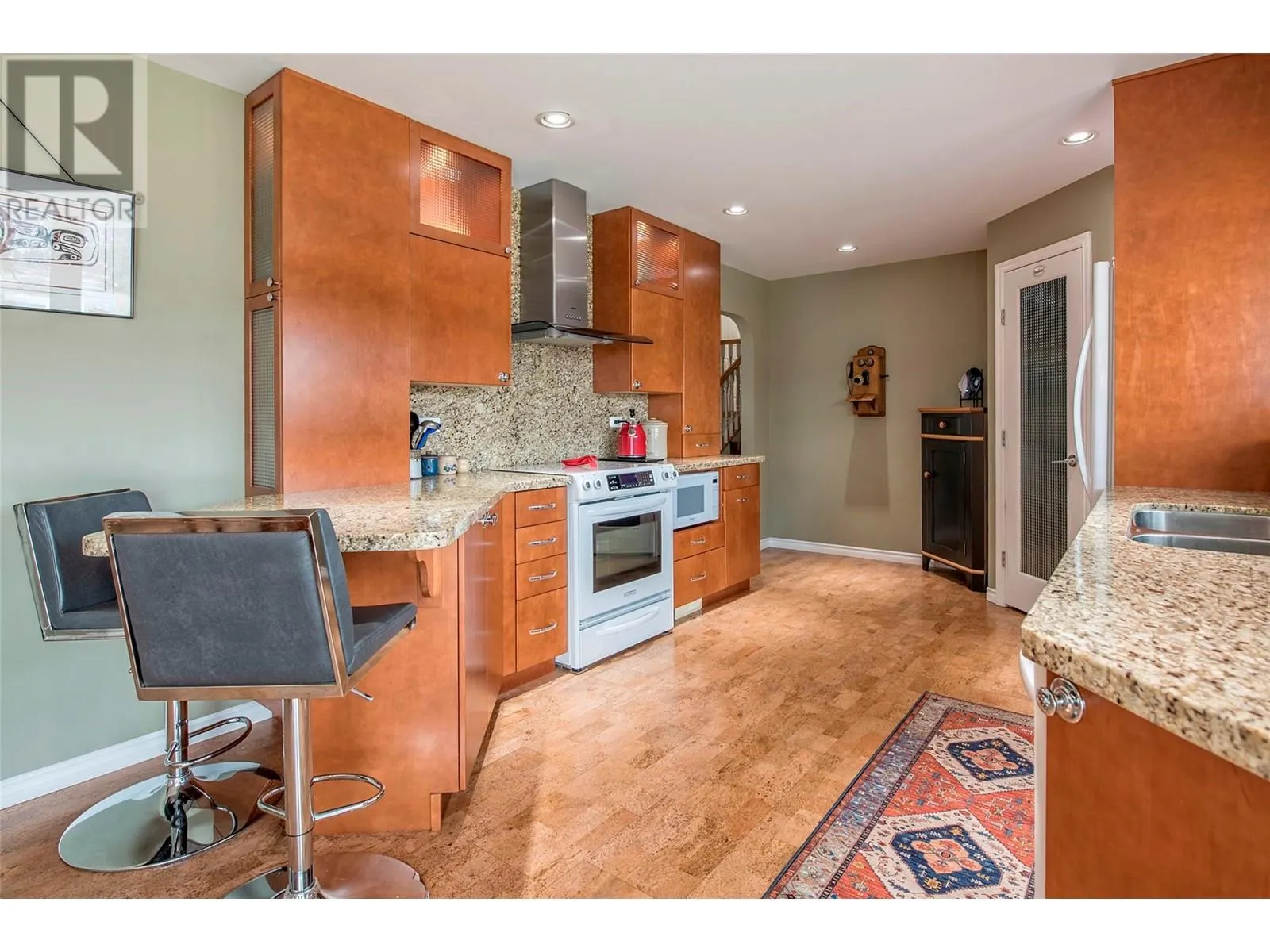 186 Stepping Stones Crescent