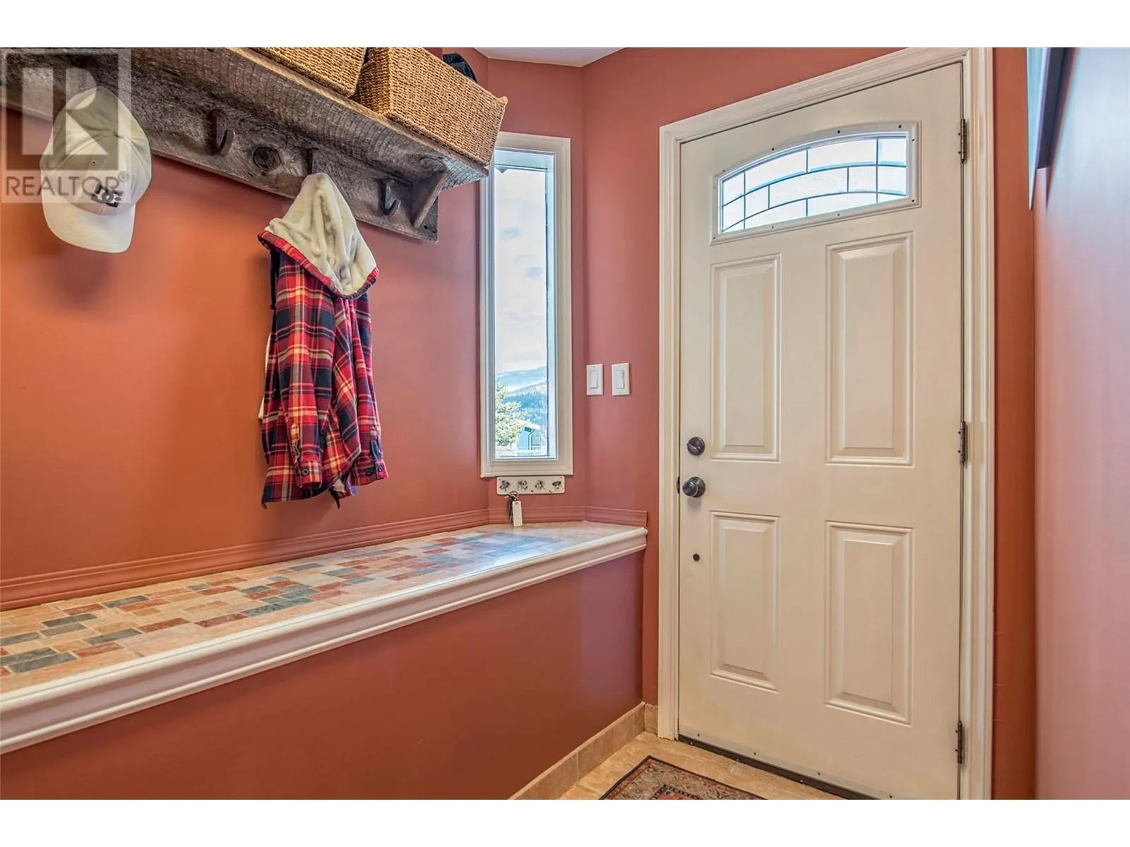 186 Stepping Stones Crescent
