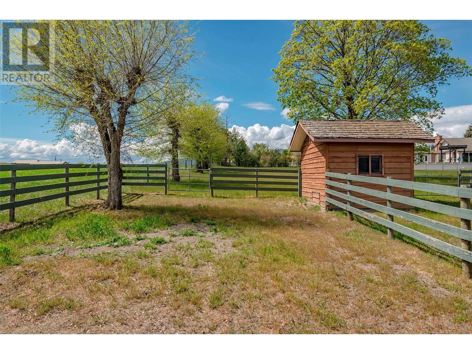 186 Stepping Stones Crescent
